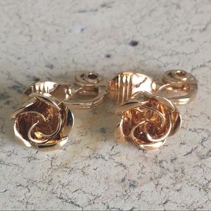 Monet Vintage Gold Clip-on Earrings. Look New!